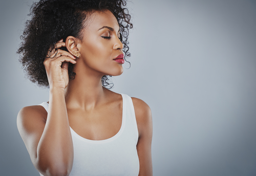 Saiba como tratar as 3 principais causas de queda de cabelo nas mulheres