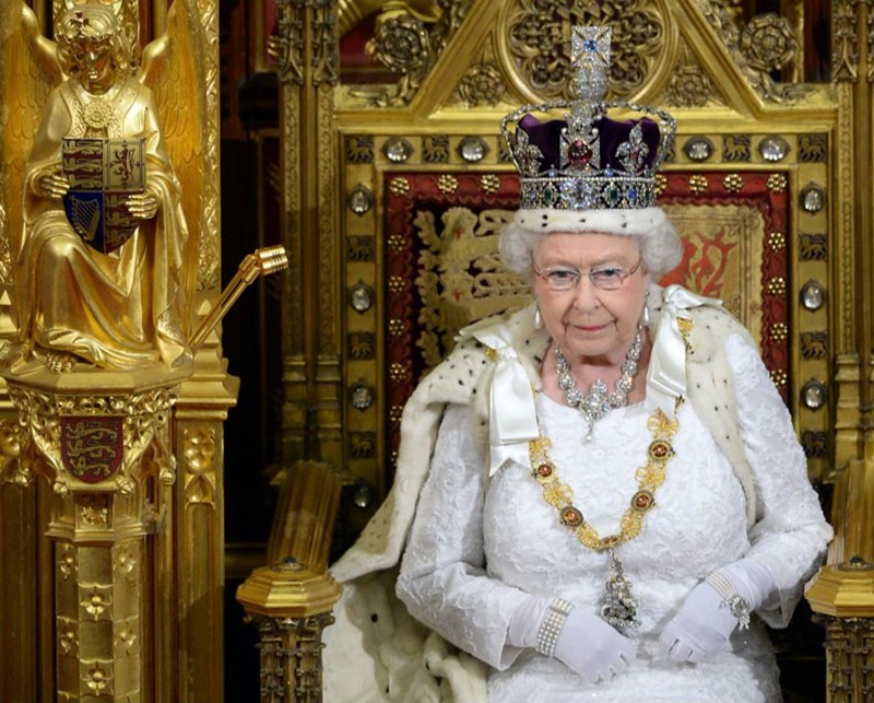 Entenda porque a família real britânica não tem sobrenome!
