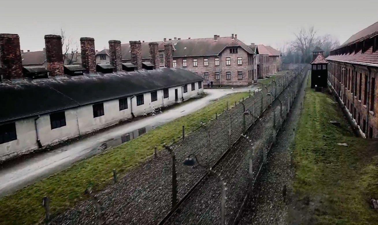 Un drone muestra un recorrido por el campo de concentración de Auschwitz como nunca antes se ha visto   Casas Increibles