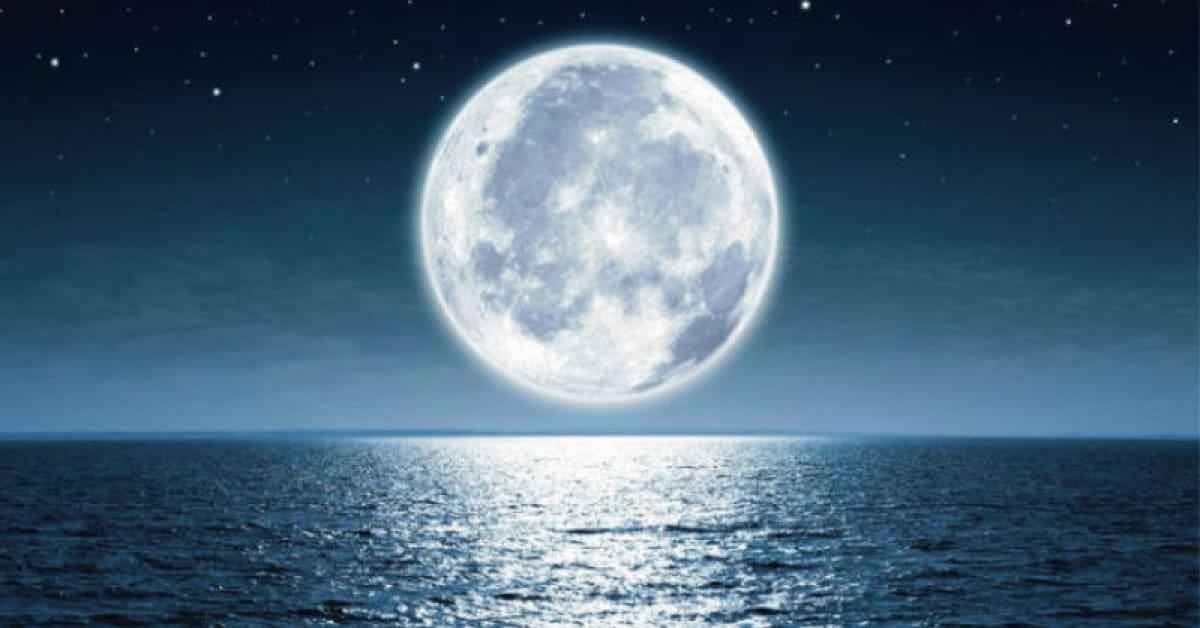 Esta noche prepara agua de luna llena para traer muchas bendiciones a tu vida