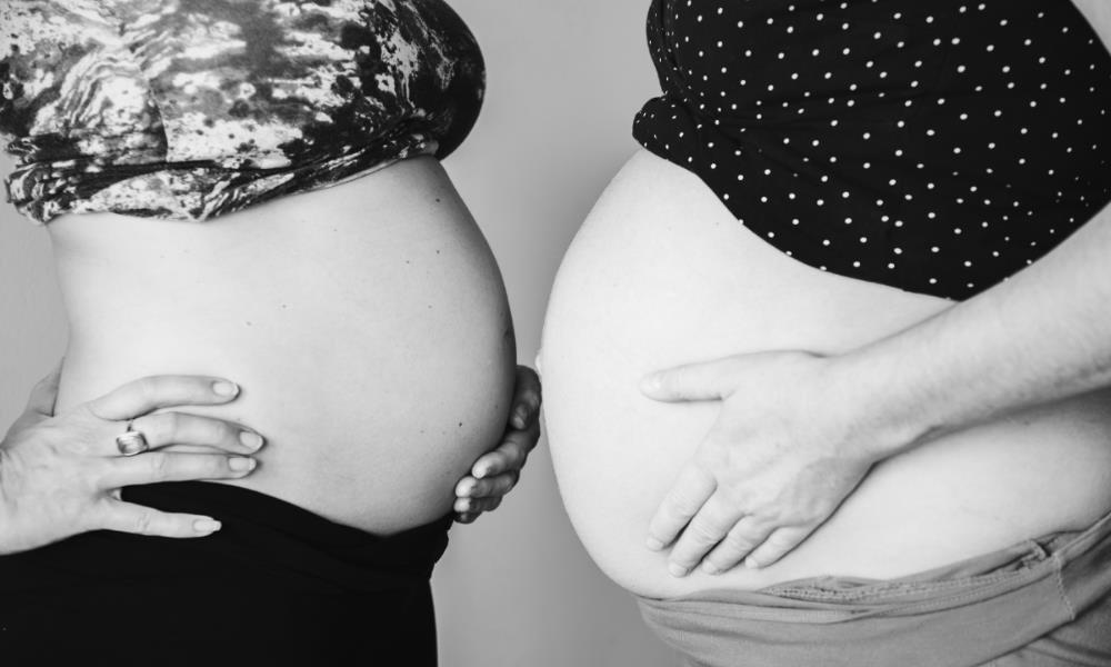 Los embarazos pueden ser ‘CONTAGIOSOS’ y la ciencia lo confirma