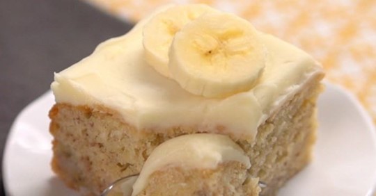 Riquísima receta de pastel de plátano para quienes dicen que la fruta es aburrida