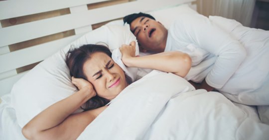 Todos los seres humanos han roncado al menos una vez en la vida, sin embargo cuando se convierte en un problema crónico puede afectar tu relación.