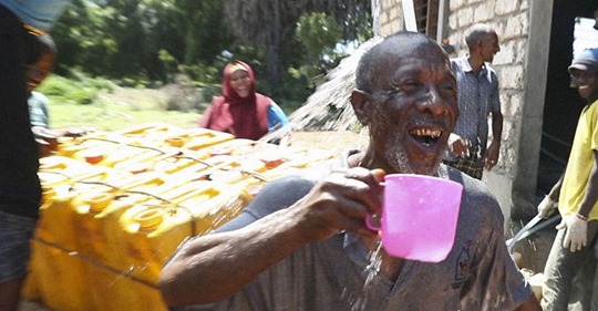 La «granja de agua solar» que ha salvado de la sequía a un pueblo de Kenia