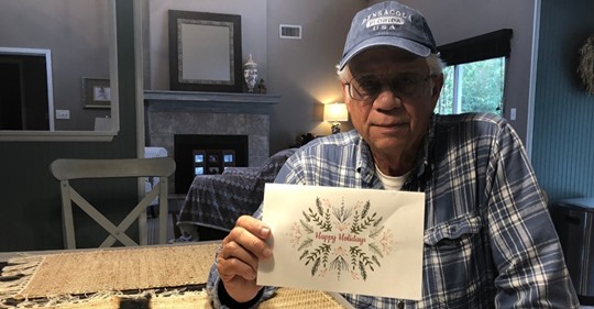 Hombre de 73 años pagó facturas vencidas de 36 familias como regalo de Navidad