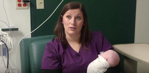 Los hospitales necesitan quienes carguen a los bebés en brazo porque muchos de los recién nacidos vienen adictos a los opioides
