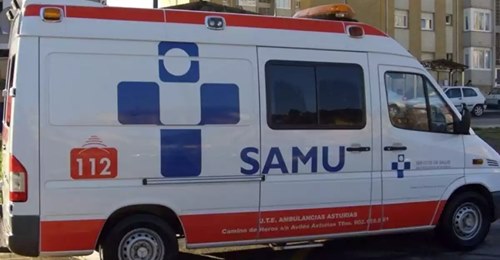 Muere una niña de 15 años al lanzarse de una ambulancia en marcha en España
