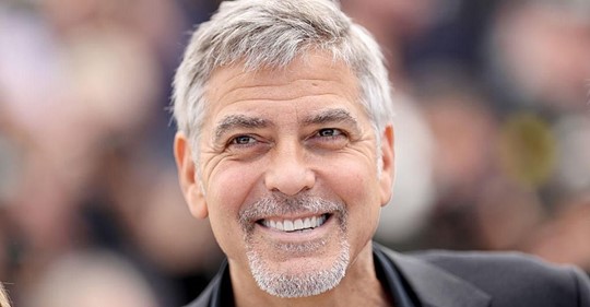 George Clooney confirma que una vez les dio a un millón de dólares a cada uno de sus 14 amigos más cercanos