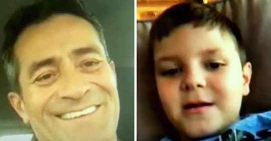 Un niño autista viajó solo en avión, pero su compañero de asiento le envía un mensaje a su madre