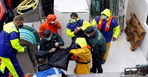 Dos marineros muertos al hundirse un pesquero frente a la localidad coruñesa de Cedeira