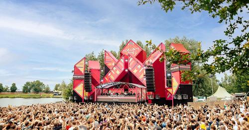 Casi 1.000 infectados tras el festival de Utrecht, un experimento sin mascarilla ni distancia