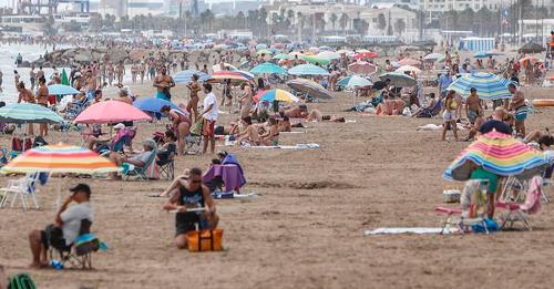 Los hoteles facturan un 15% más en julio y los españoles superan la ocupación prepandemia