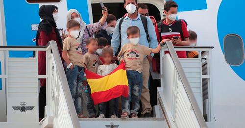 España se retira de Afganistán tras evacuar a 1.900 personas en diez días