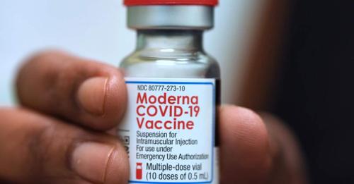 Varios países europeos dejaran de vacunar con Moderna a los jóvenes