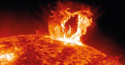 Tormenta solar pudiera provocar un apagón “apocaliptico” de internet