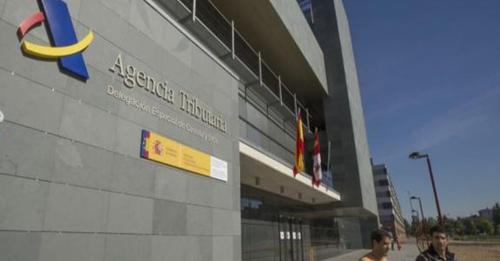 Hacienda manda una advertencia a los españoles que tengan dinero guardado en casa