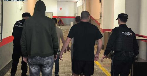 Prisión para cuatro turistas italianos por una violación grupal a una joven en Playa de Palma (Mallorca)